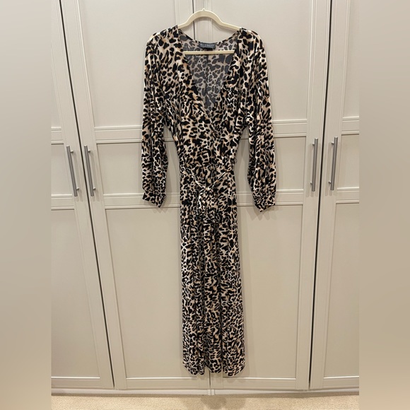 Eloquii Leopard Print Plus Size Maxi Dress - Picture 2 of 10
